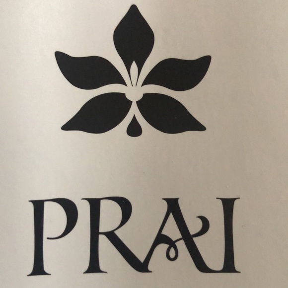 Prai Ageless Chin-up sculpt serum and Throst/décolleté Cream duo - Picture 2 of 6